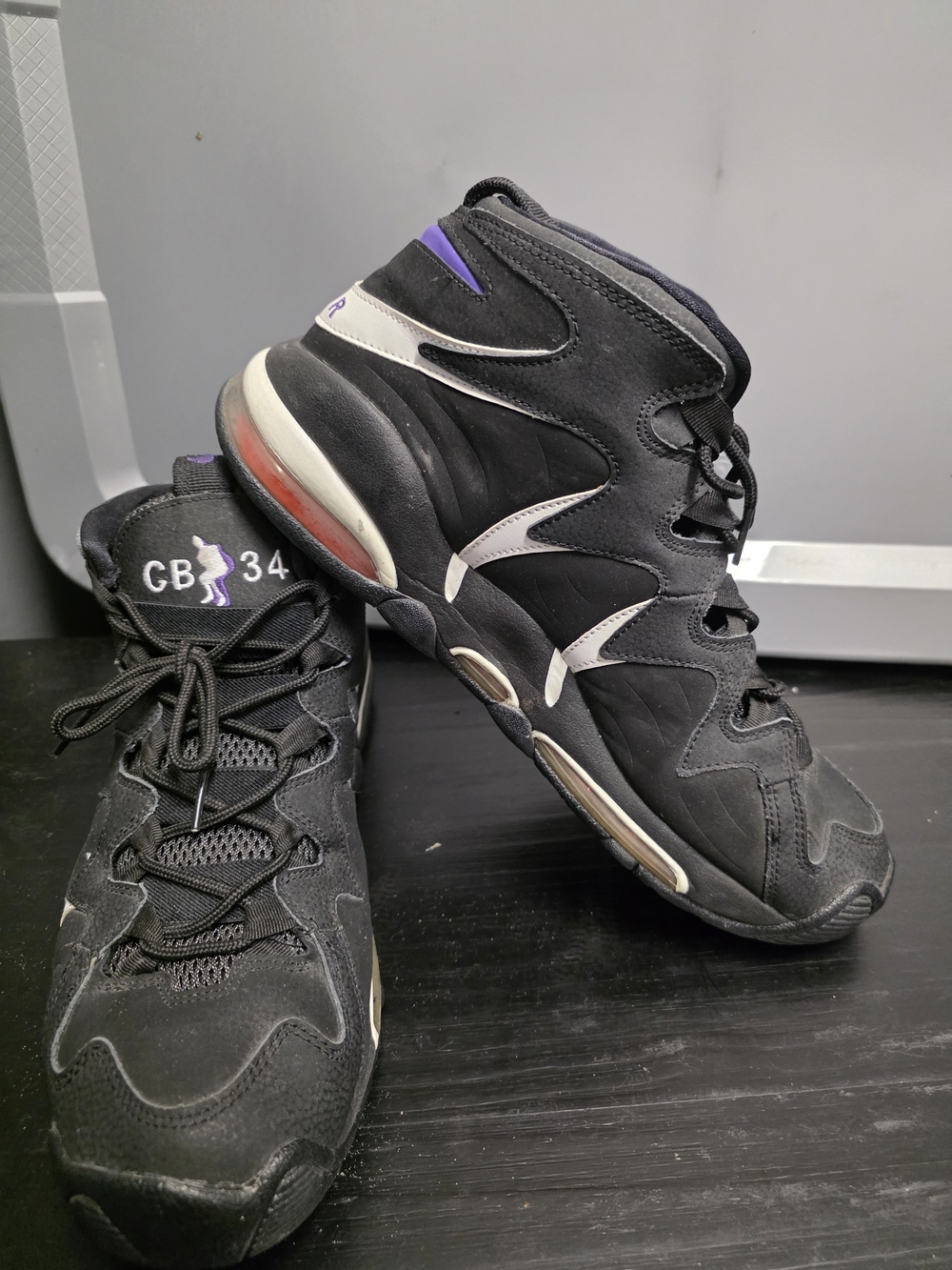 Nike Air Max CB34 Charles Barkley 2010 414243-002 Black/White/Purple Sneakers